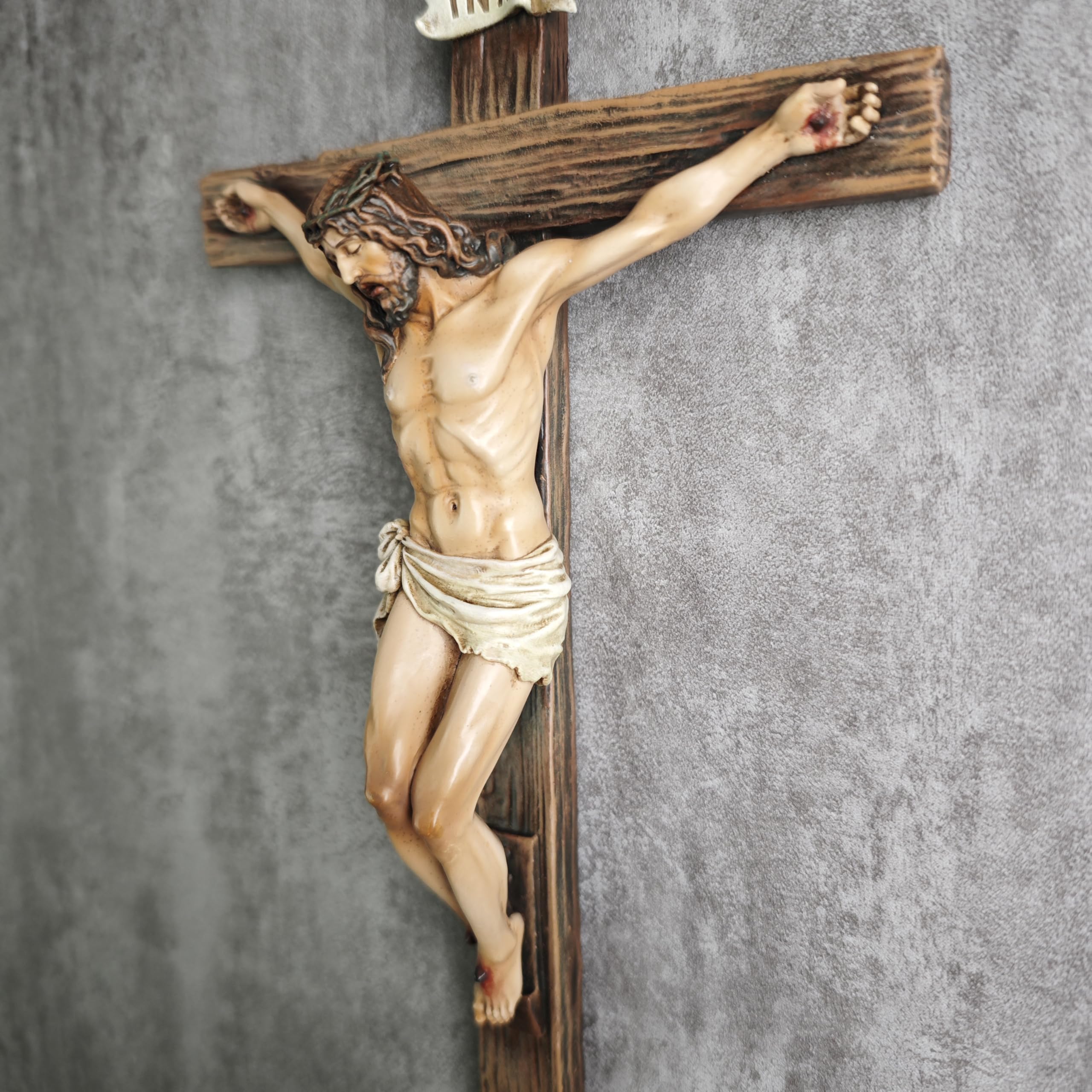 BC BUILDCLASSIC renaissance sculpture close-up highlights craftsmanship and museum-quality detail