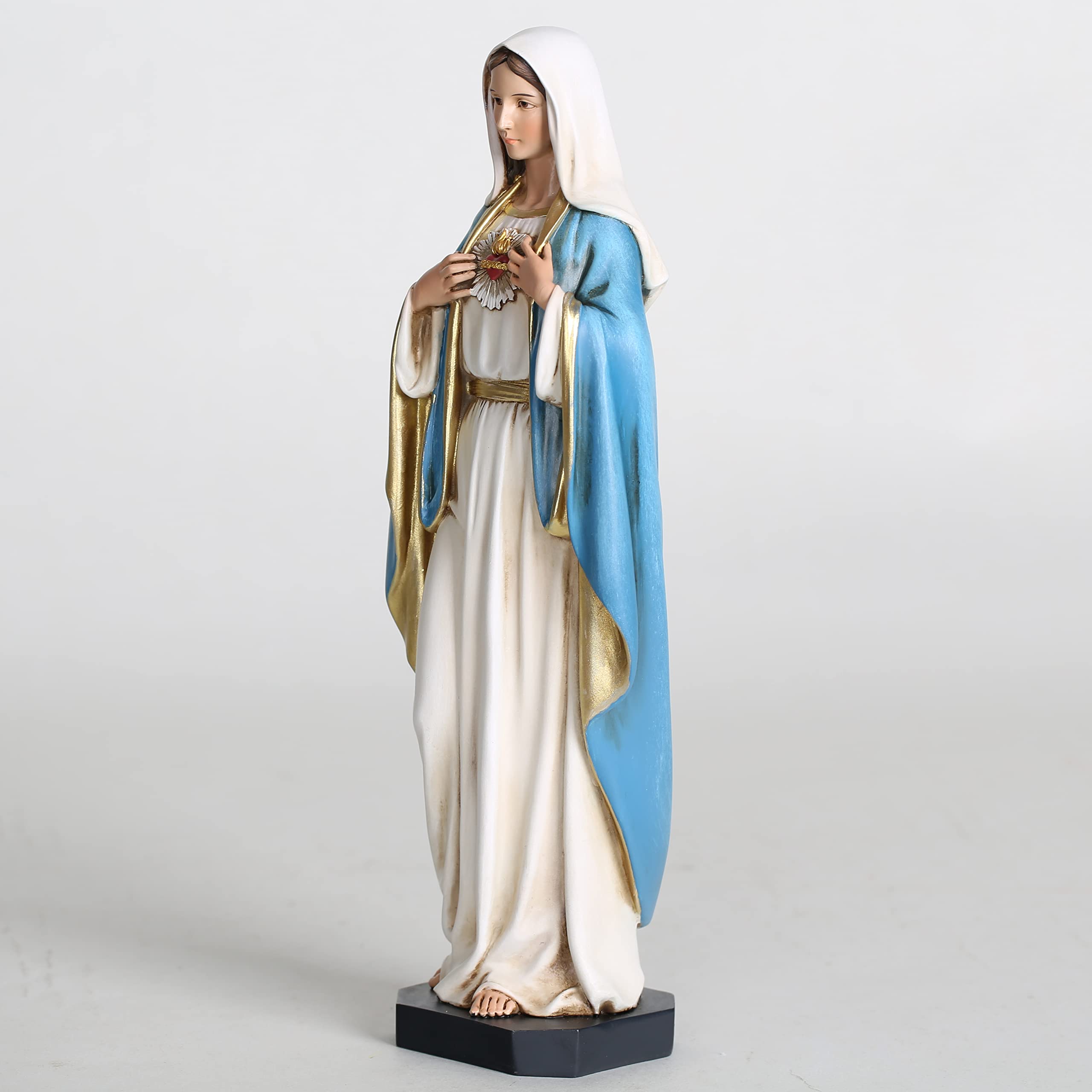 BC Buildclassic Virgin Mary altar statue for reverent prayer spaces.