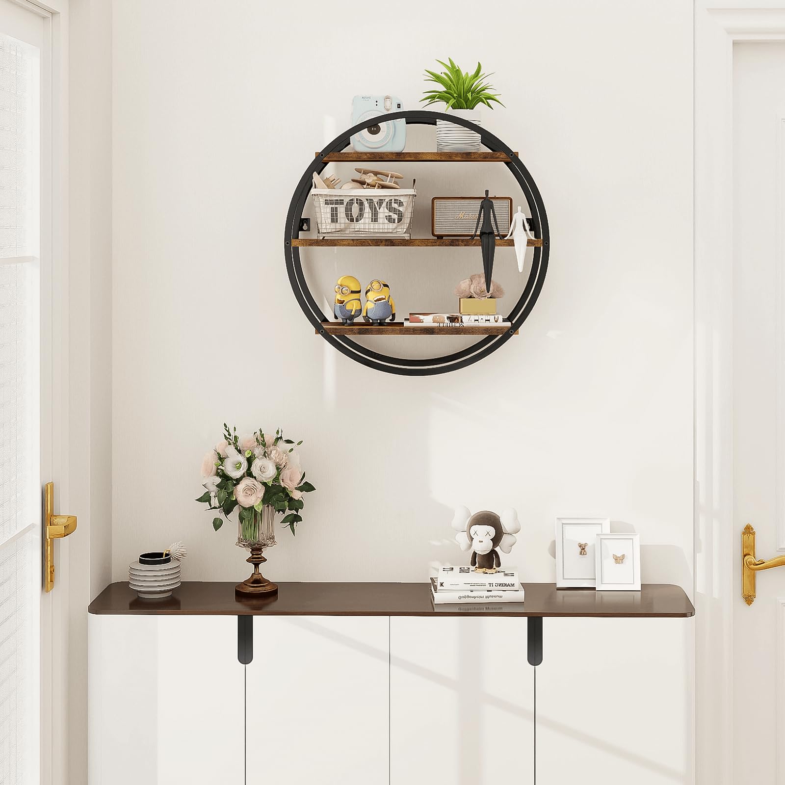 BCOZLUX bedroom display shelf for photos and keepsakes.