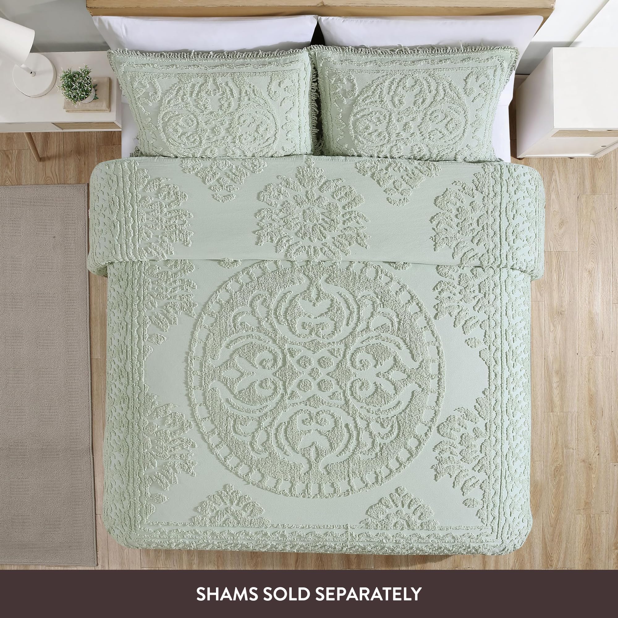 Beatrice Home Fashions bottom bell corners show refined detailing.
