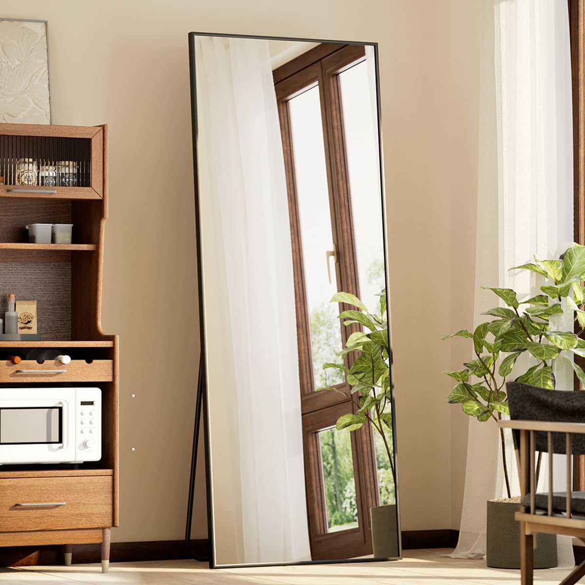 BEAUTYPEAK aluminum frame with detailed edge for modern interiors.