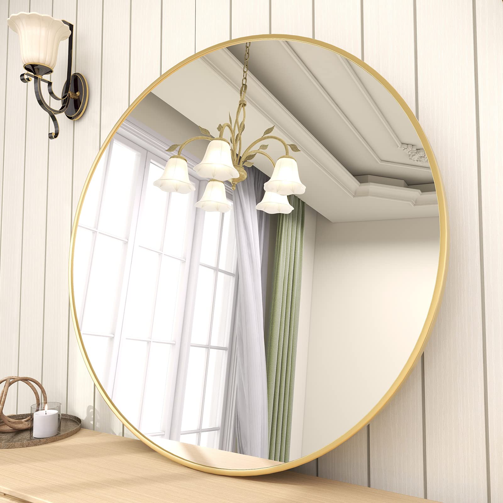 BEAUTYPEAK living room mirror adds light and depth to spaces.