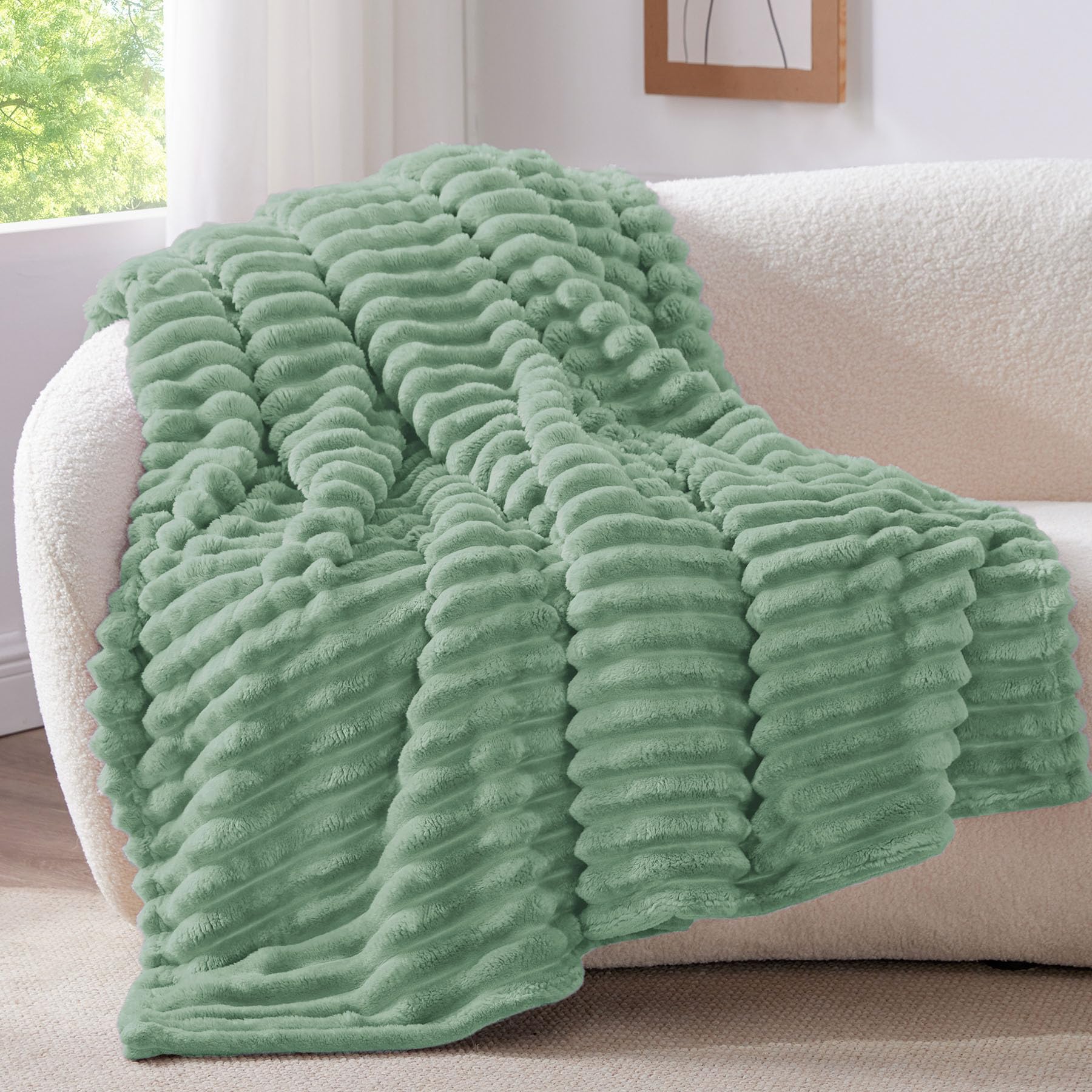 BEDELITE 300GSM double-sided fleece close-up showing plush softness