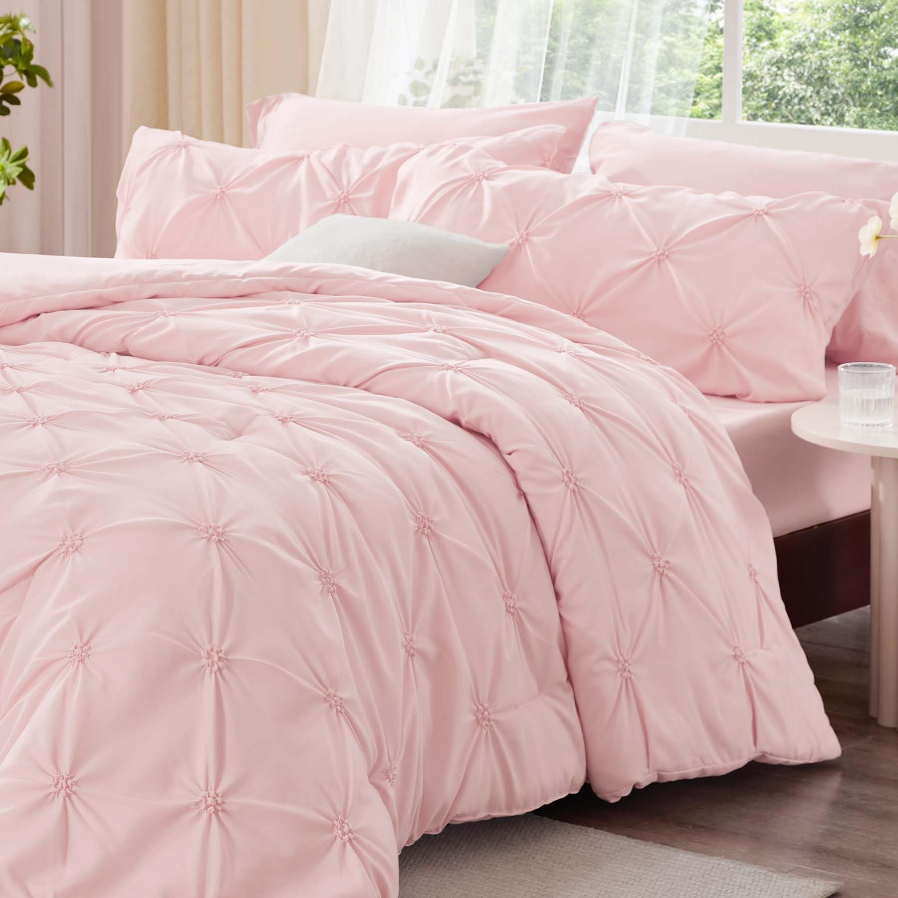 BEDELITE Baby Pink Queen Comforter Set fabric close-up highlighting soft breathable texture
