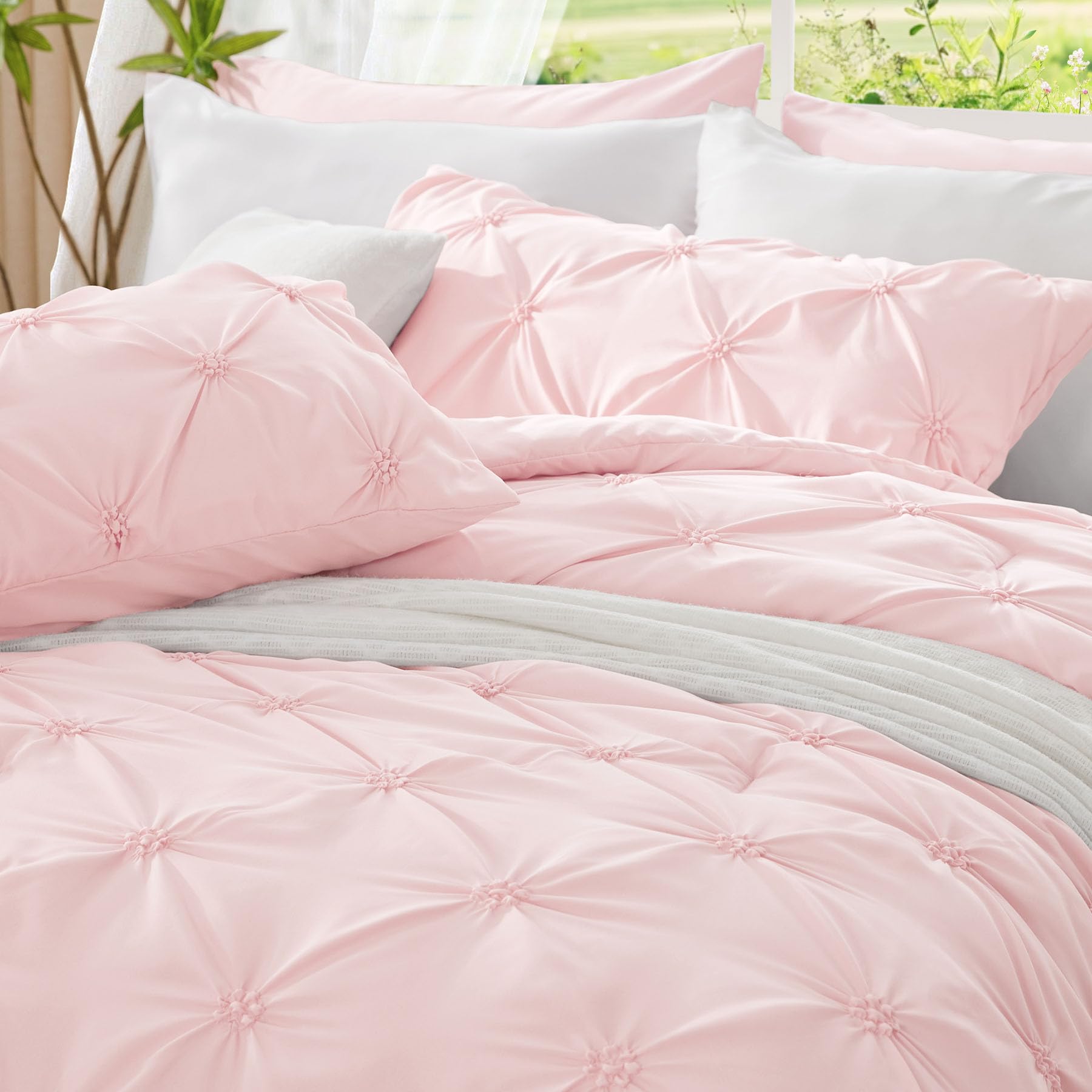 BEDELITE Baby Pink Queen Comforter Set lightweight yet warm for all-season comfort