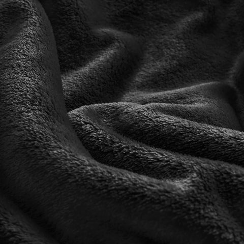 BEDELITE blanket complements modern decor with chic color and texture