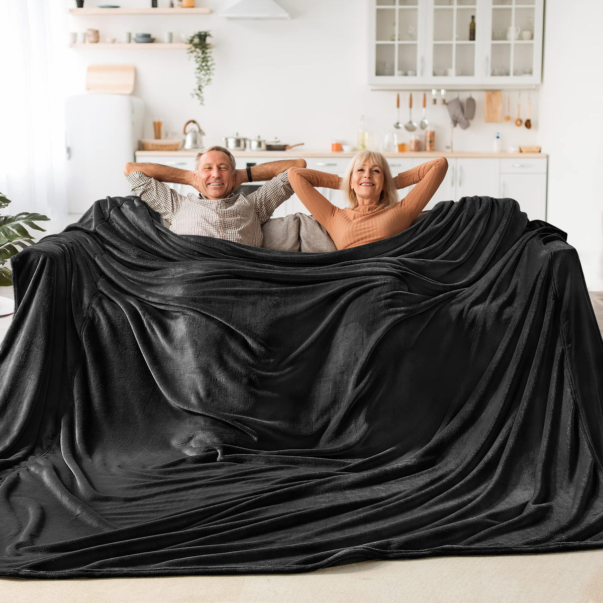 BEDELITE big fleece blanket on bed offers full-room warmth and coverage