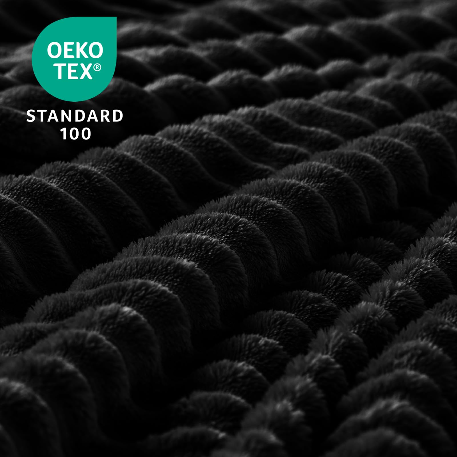 Close-up of BEDELITE 3D ribbed stripes showcases premium craftsmanship and texture