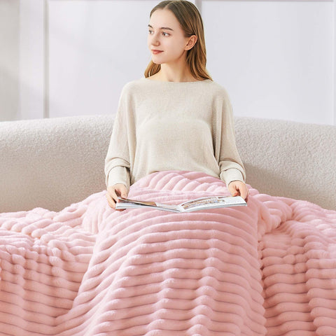 BEDELITE blanket on a couch enhances decorative cozy vibes
