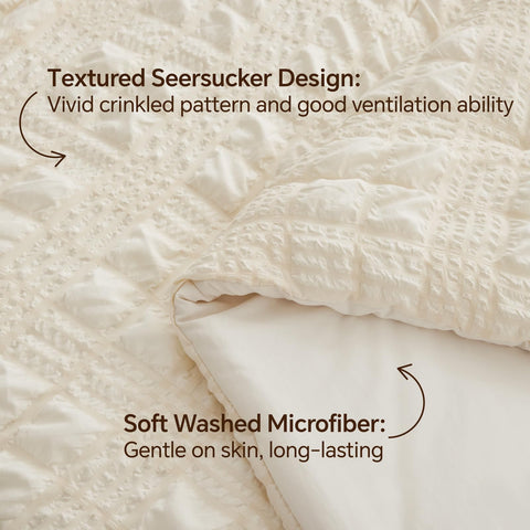 BEDELITE comforter close-up shows soft breathable fabric for all-season comfort