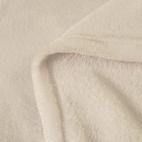 BEDELITE fleece blanket camping outdoor scene for lightweight warmth.