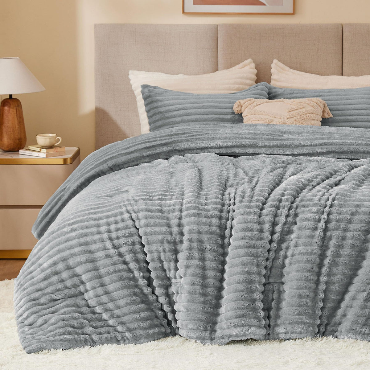 BEDELITE fleece king comforter front view shows luxurious softness for winter nights