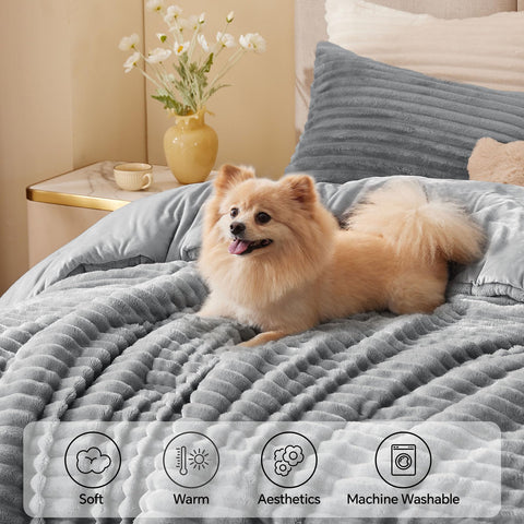 BEDELITE fleece king comforter micro-mink close-up conveys silky feel