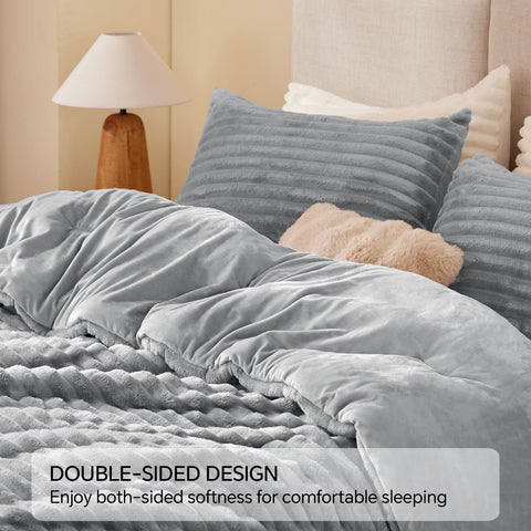 BEDELITE fleece king comforter set pillows close-up shows pillowcases included