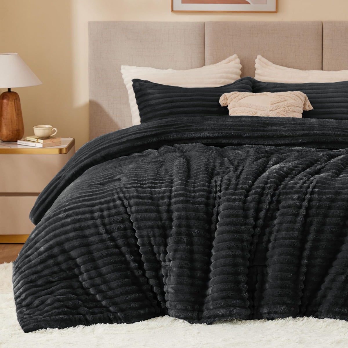 BEDELITE fleece queen comforter set with stripe pattern offers luxurious warmth.