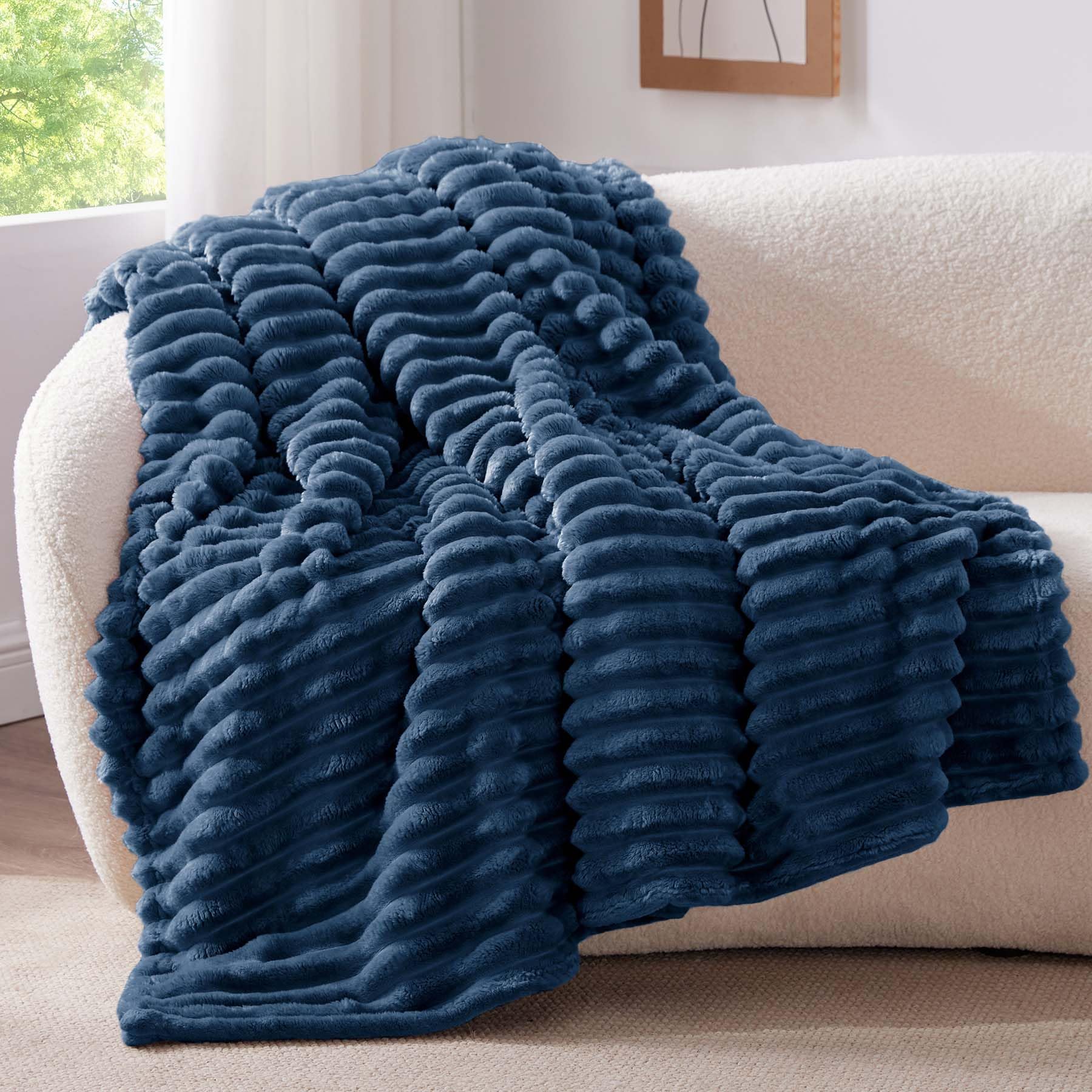 BEDELITE soft texture fleece throw highlighting plush comfort for lounging