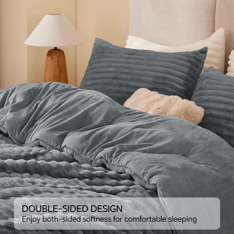 BEDELITE high-weight fleece texture delivers rapid warmth retention.