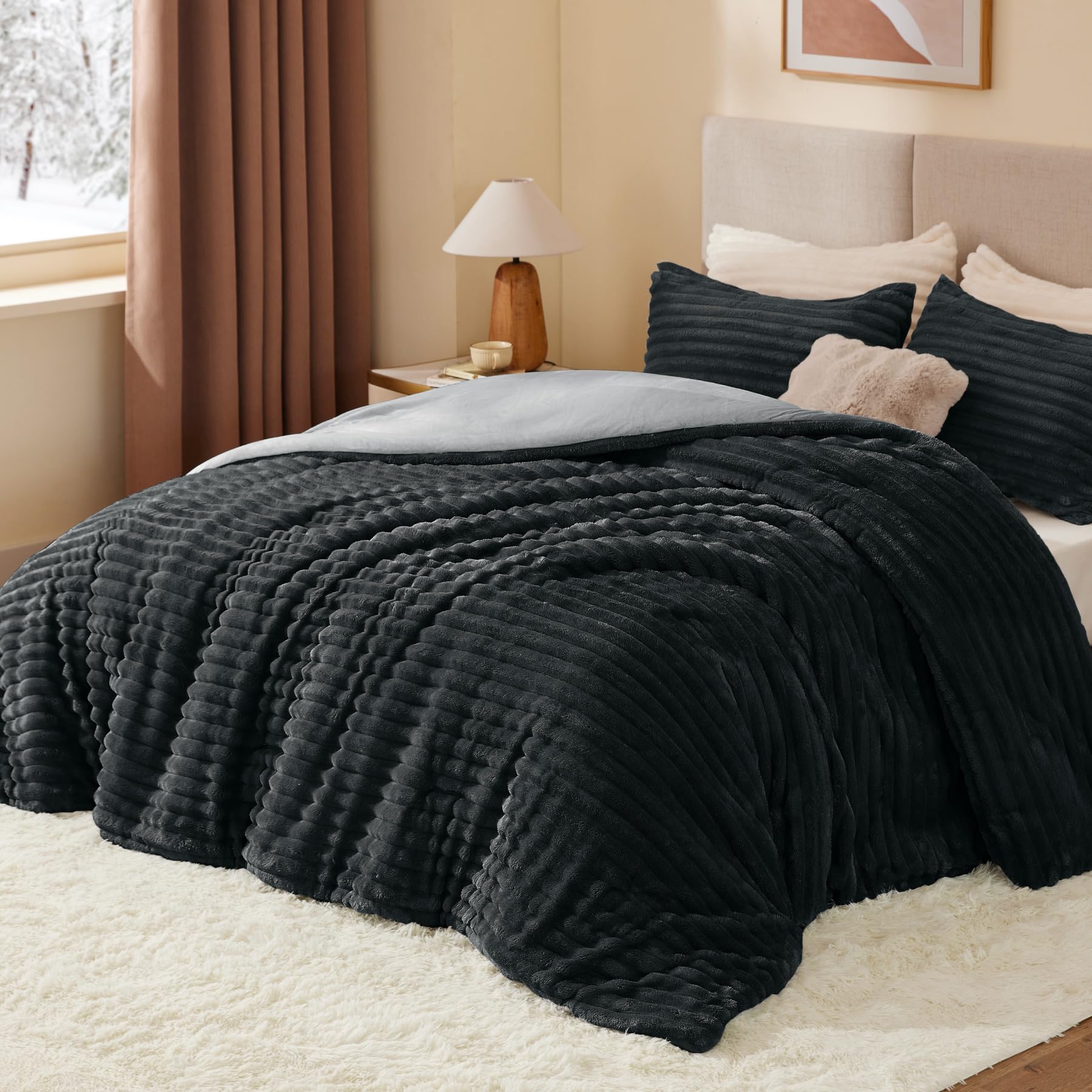 BEDELITE micro-mink side close-up reveals silky softness.