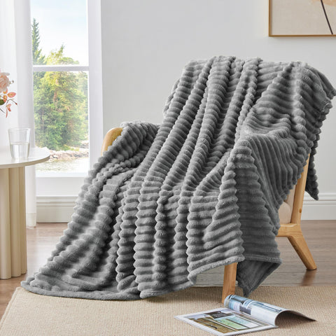 BEDELITE twin blanket 300GSM texture demonstrates durable warmth and coziness.