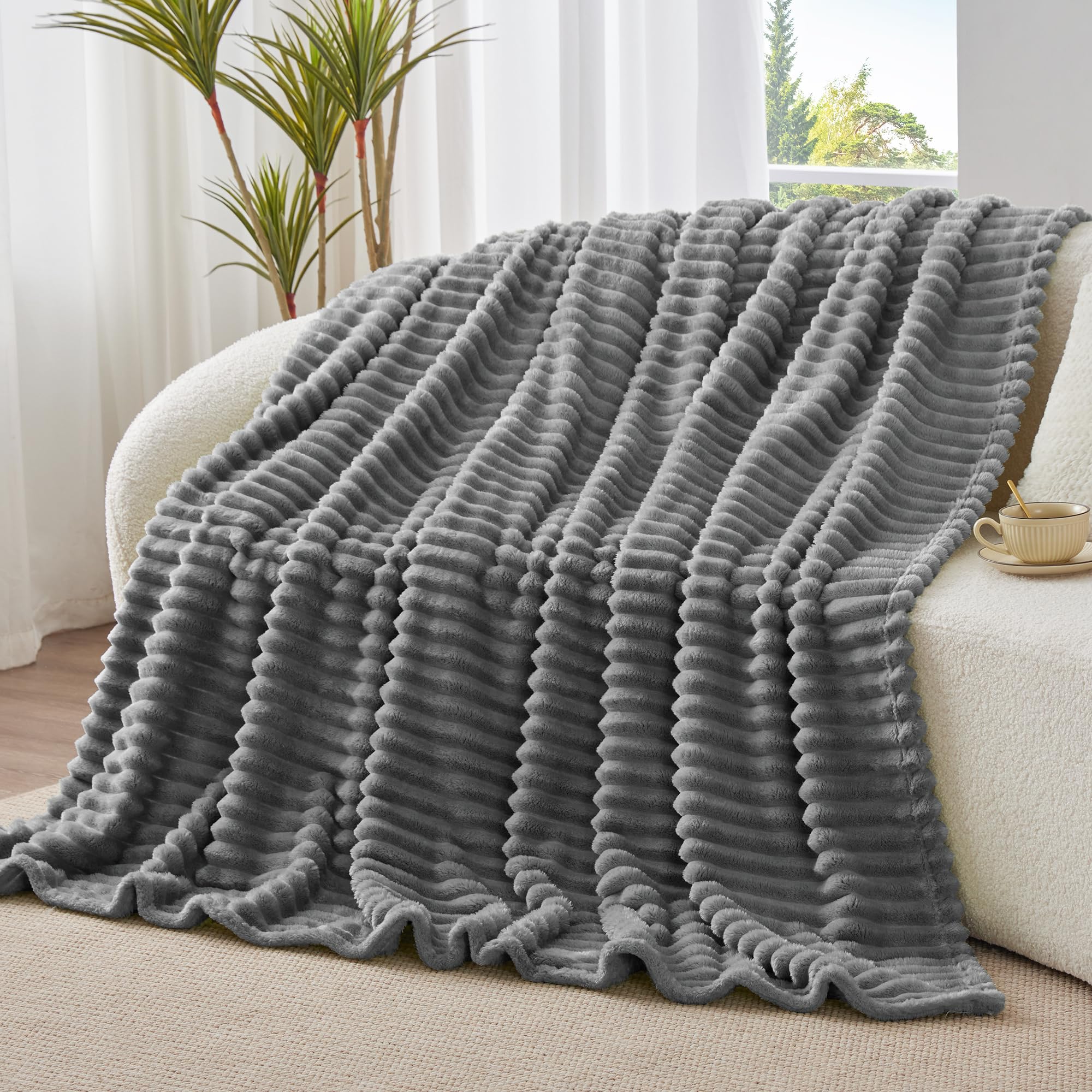 BEDELITE twin blanket easy-care stitches resist shrinking and fading.