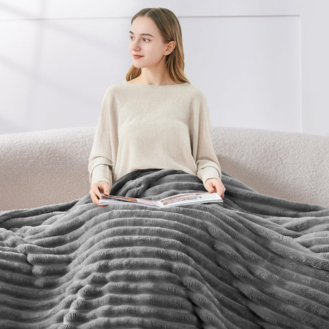 BEDELITE twin blanket soft fleece close-up highlights plush warmth.