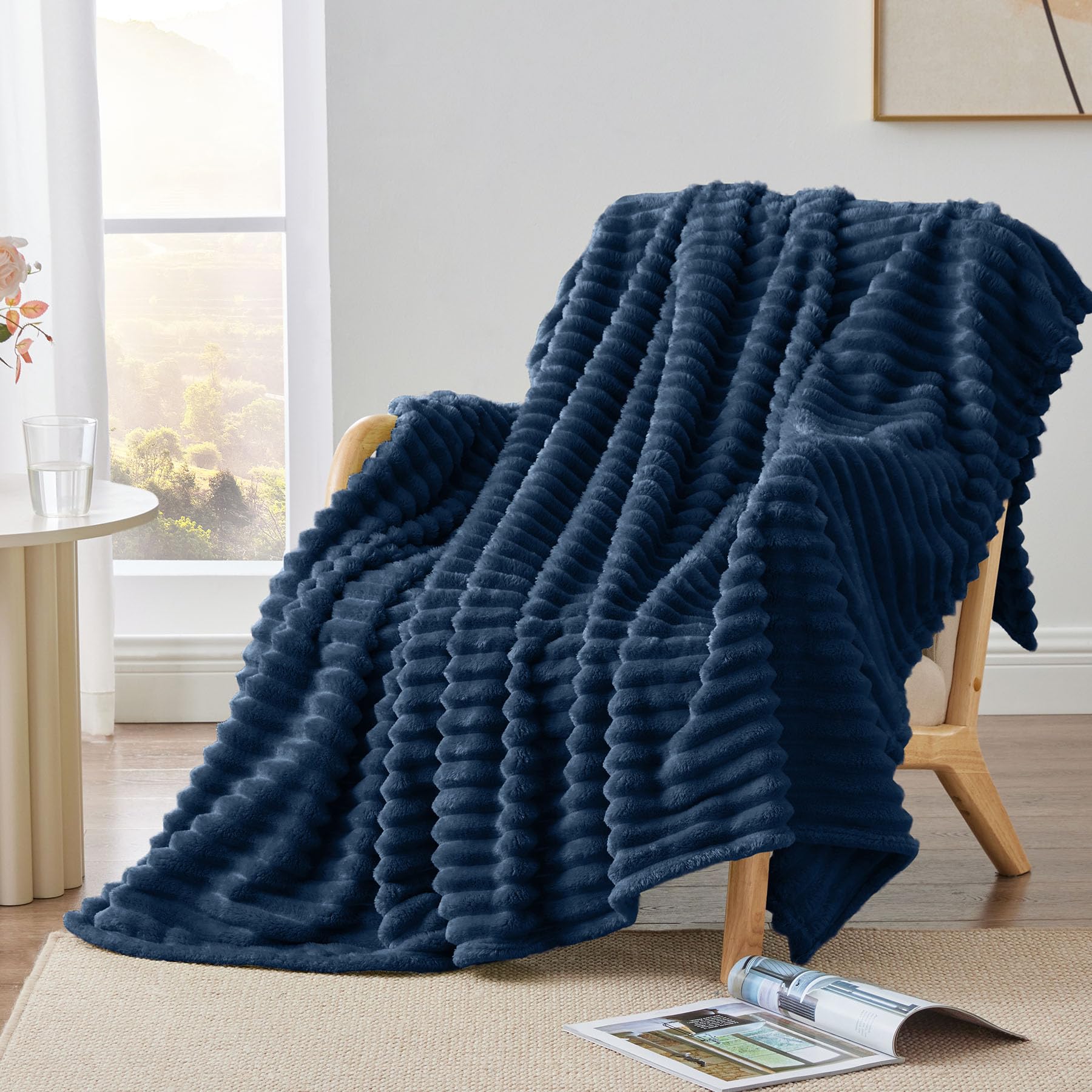 BEDELITE twin blanket striped navy texture close-up reveals 3D stripes.