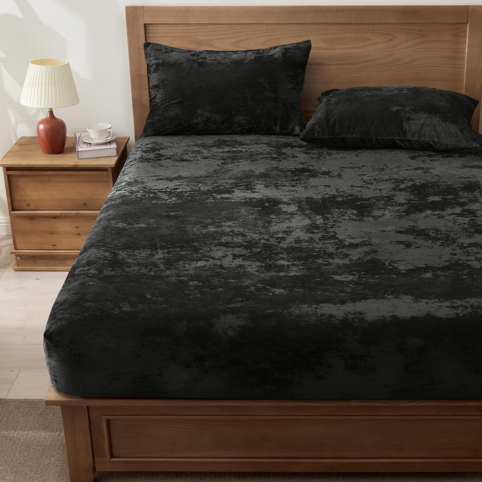 BEDELITE easy-care velvet resists fading and pilling after washes