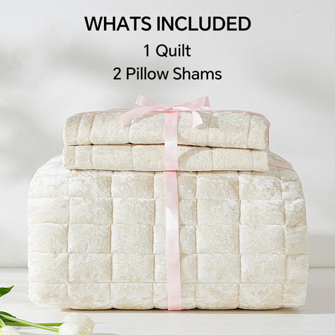 BEDELITE King set includes quilt and two pillow shams for a complete look.