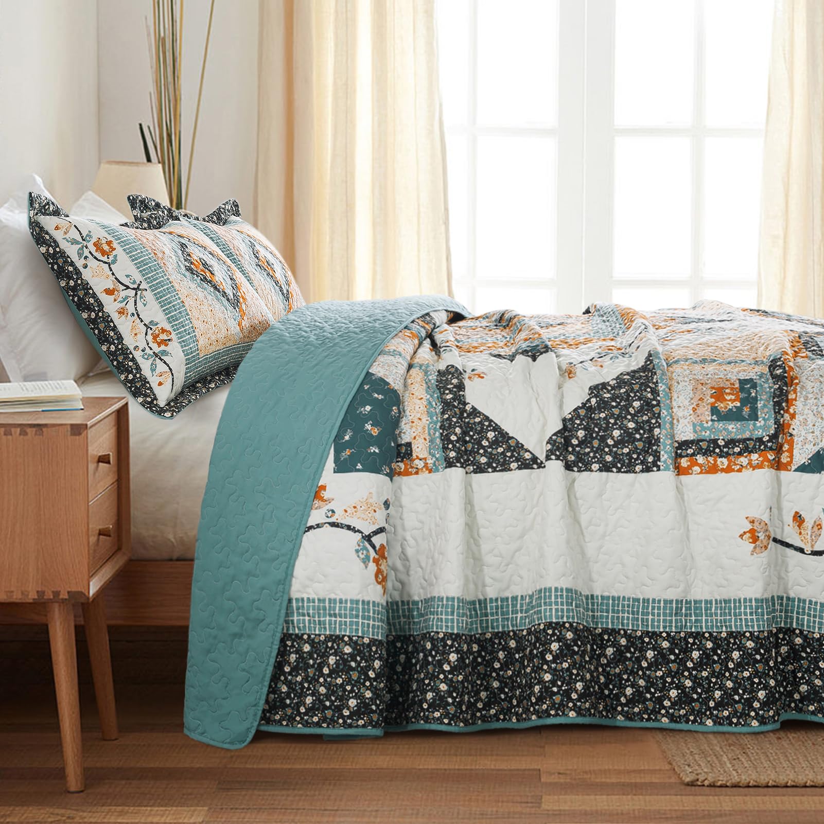 Bedifany garden floral king quilt on bed demonstrates cozy bedroom decor