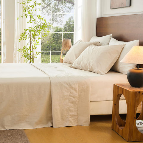 Bedlifes two pillowcases 20x30 offer soft skin contact and lasting comfort.