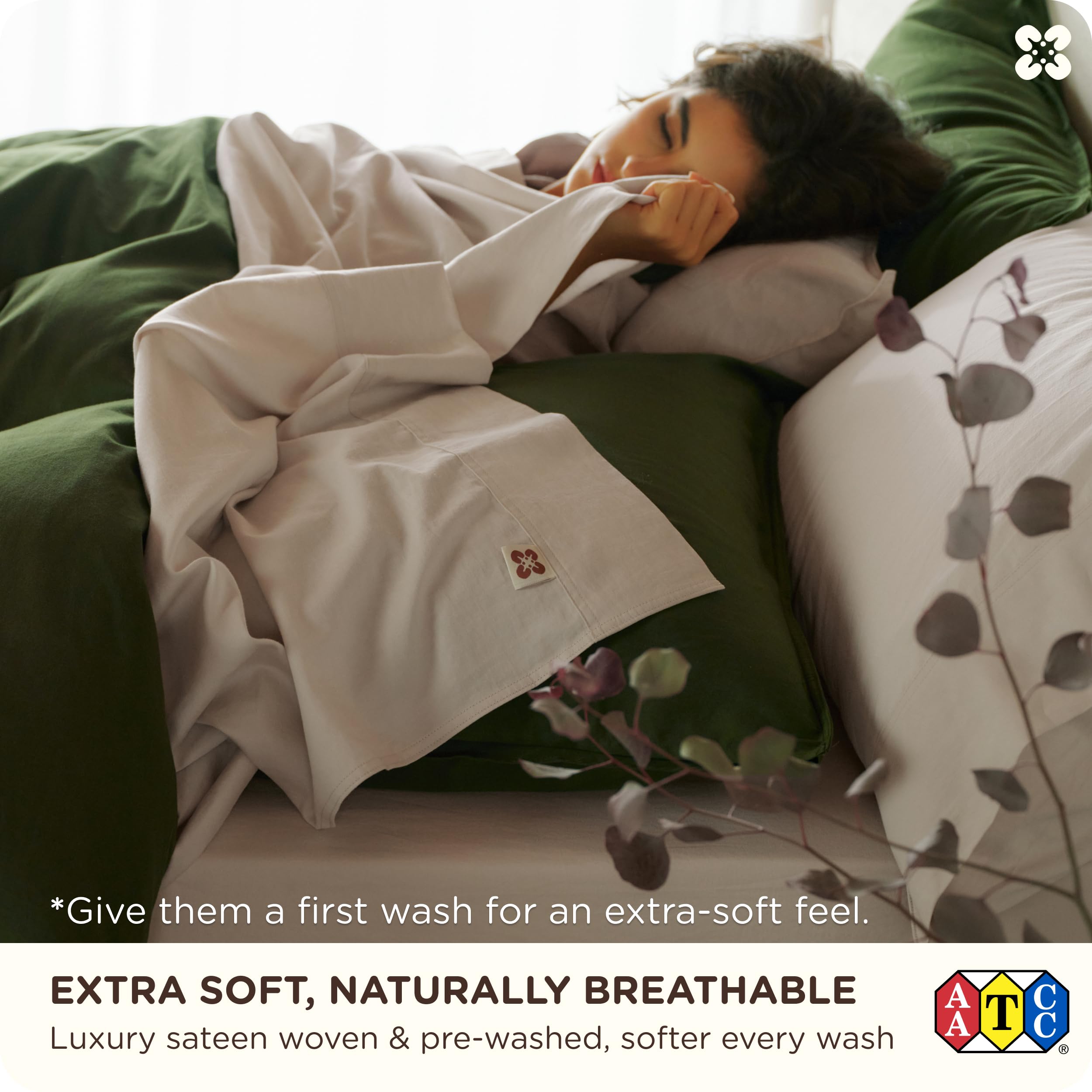 Bedsure 300TC sateen weave close-up highlighting durability and softness