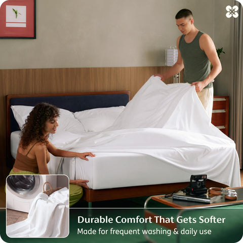 Bedsure 360-degree elastic band keeps the fitted sheet in place