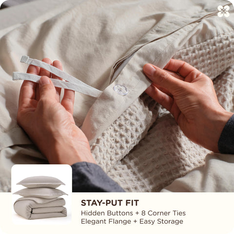 Bedsure duvet cover showing eight corner ties and hidden buttons for stay-put fit