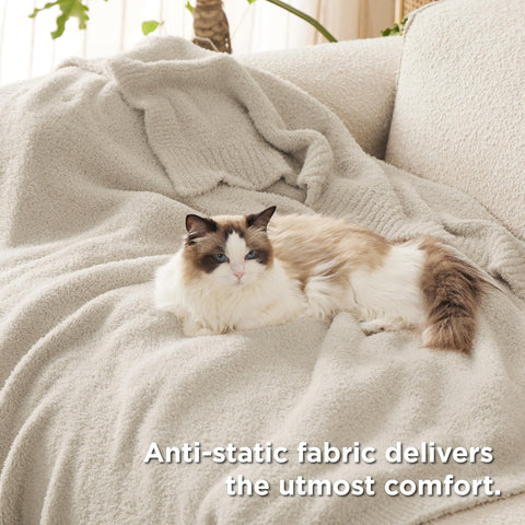 Bedsure beige knit throw displayed during a cozy picnic for portable comfort.