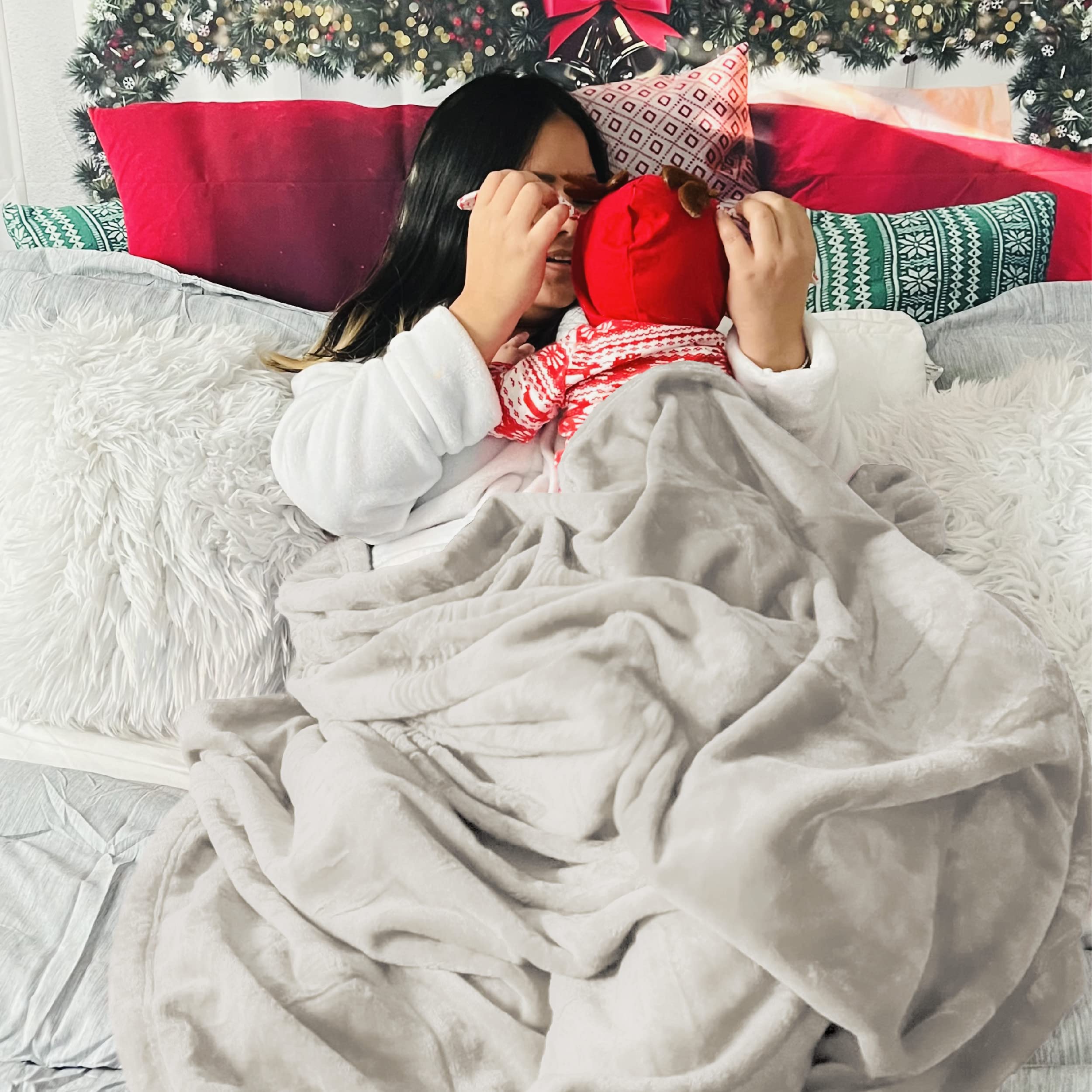 Bedsure fleece blanket ideal for pets during cuddle time.