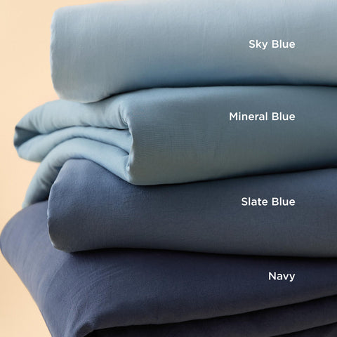 Bedsure California King set includes one duvet cover and two shams.