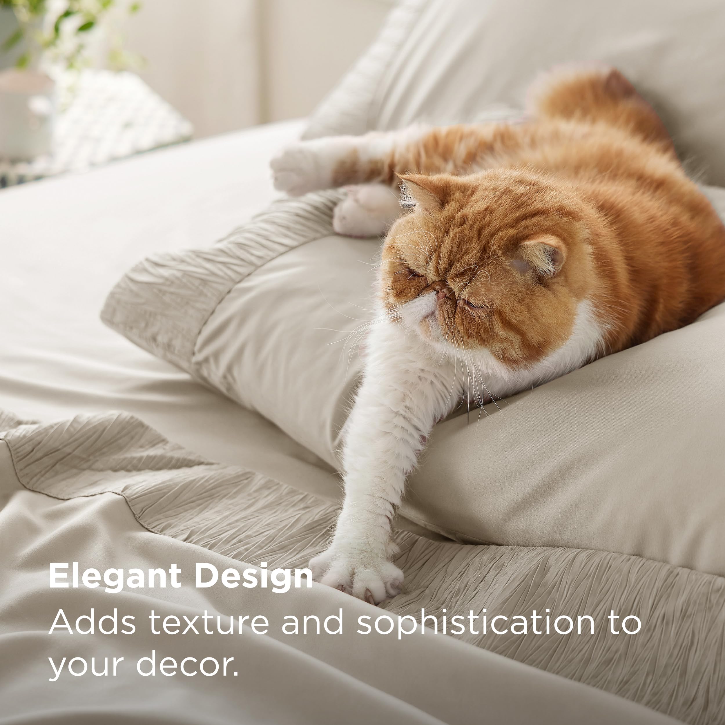 Bedsure luxury bedding set communicates hotel-quality and easy care.