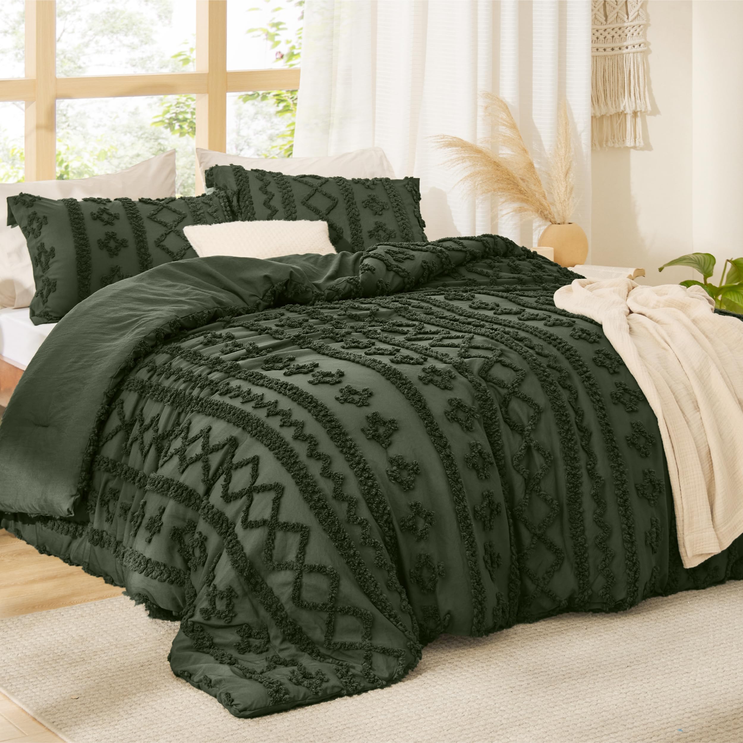 Bedsure durable kit keeps color and texture after frequent washes.