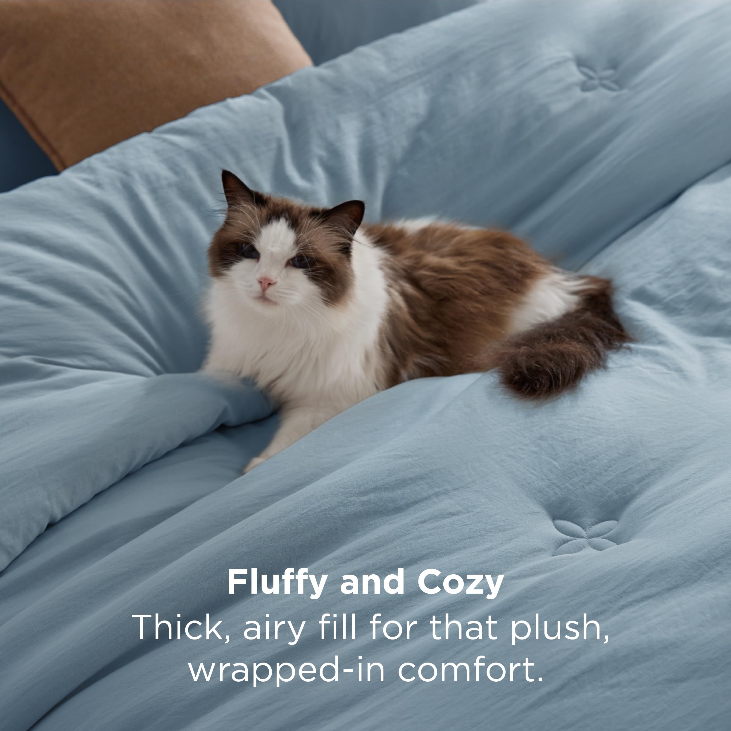 Detail of clover quilting on Bedsure comforter highlights stylish even-fill design.