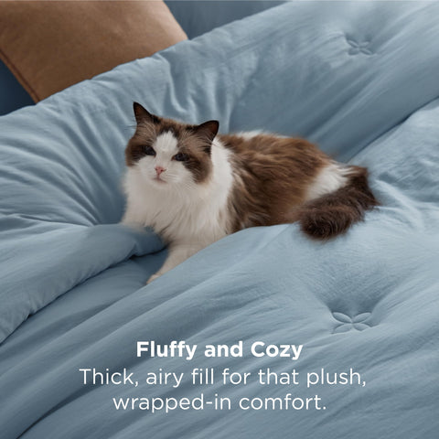 Detail of clover quilting on Bedsure comforter highlights stylish even-fill design.