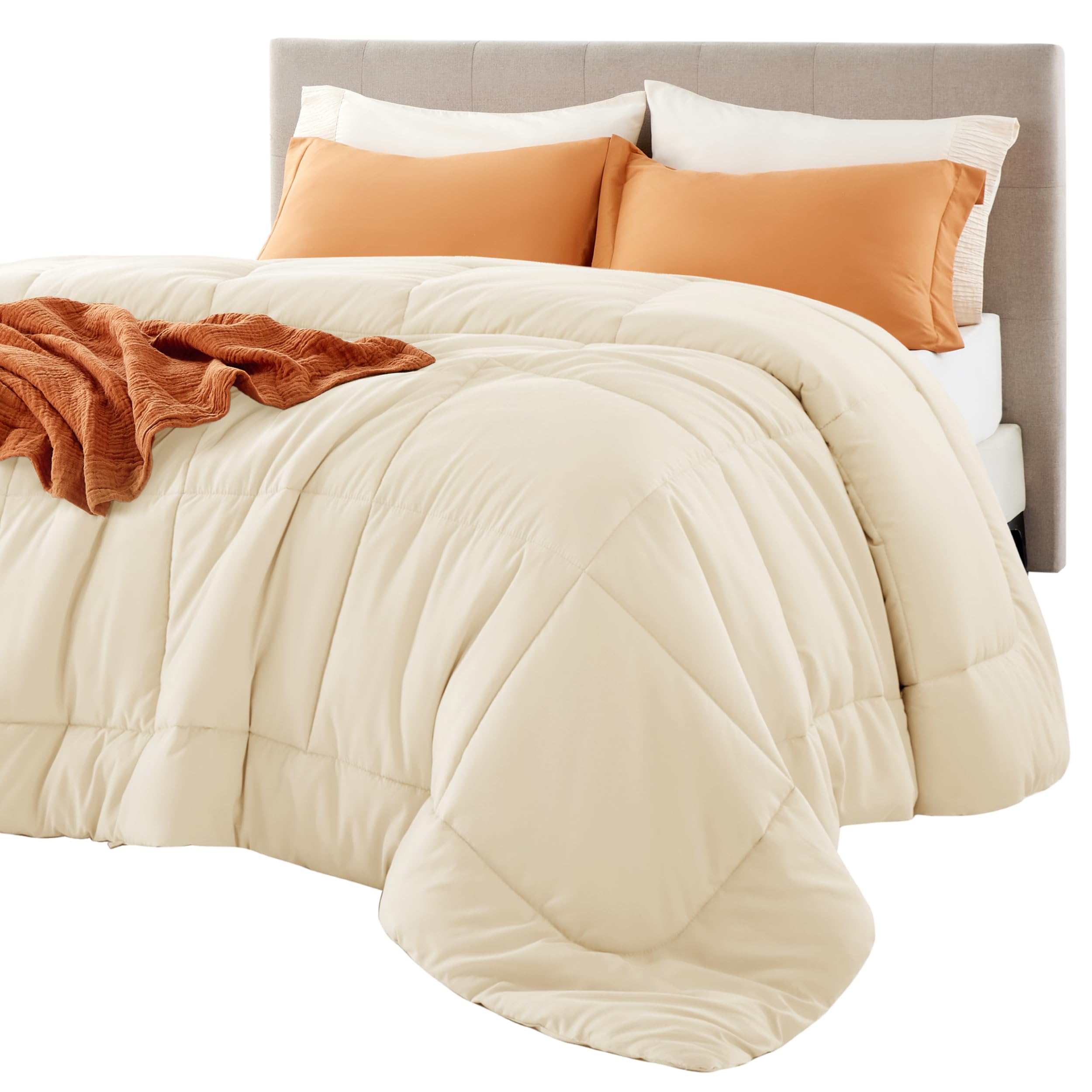 Bedsure comforter duvet insert, box-stitch detail, ensures even warmth and lasting loft.