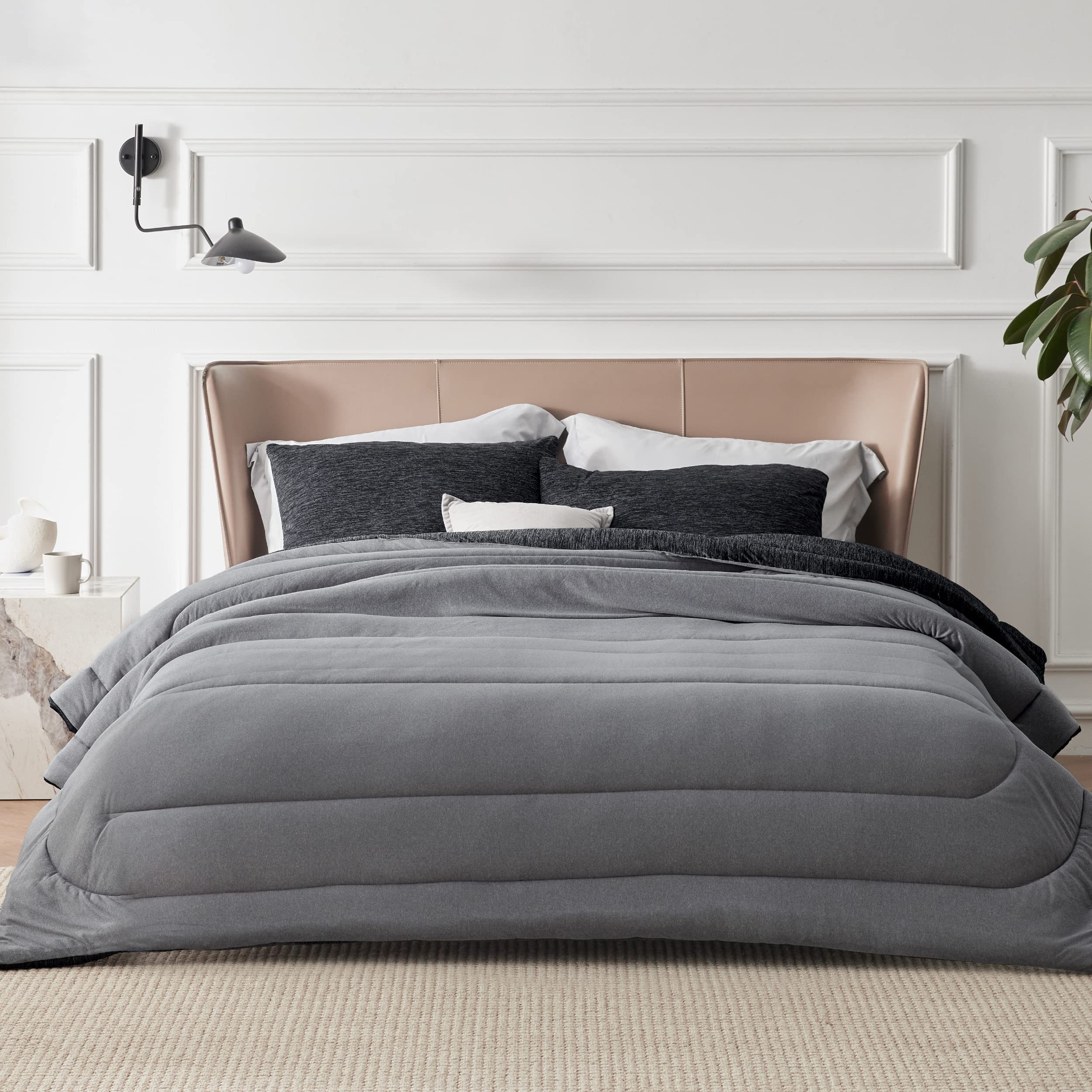Bedsure quilted edge design keeps fill evenly distributed for comfort.