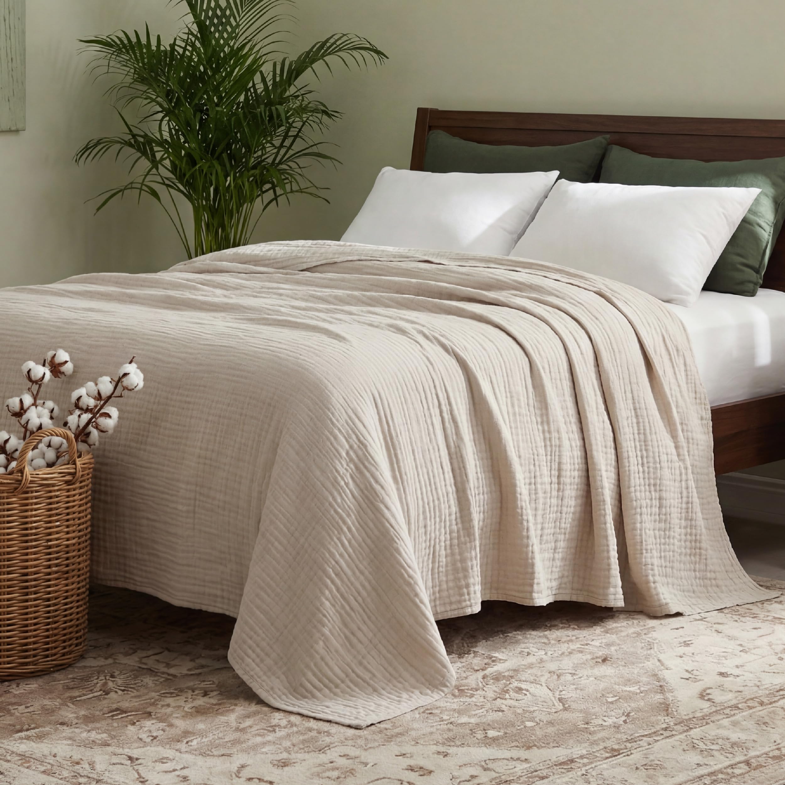 Bedsure cooling muslin blanket in linen beige as a gift option