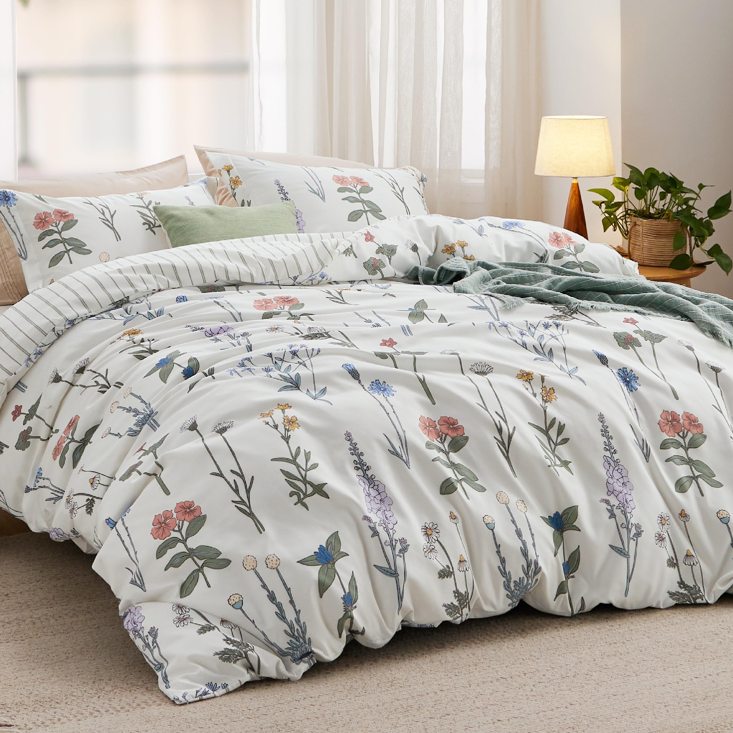 Bedsure cute floral pattern duvet cover adds vibrant bedding