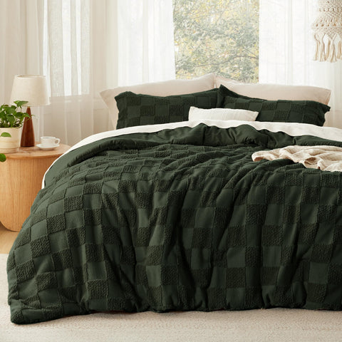 Bedsure dark olive green queen comforter with plaid geometric pattern for cozy, stylish warmth