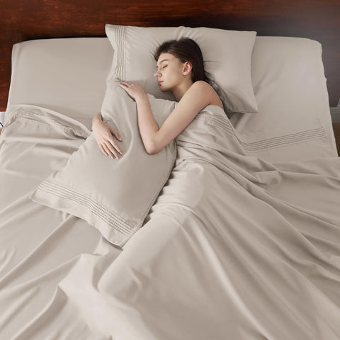 Bedsure deep-pocket 21-inch fit keeps sheets snug on tall mattresses