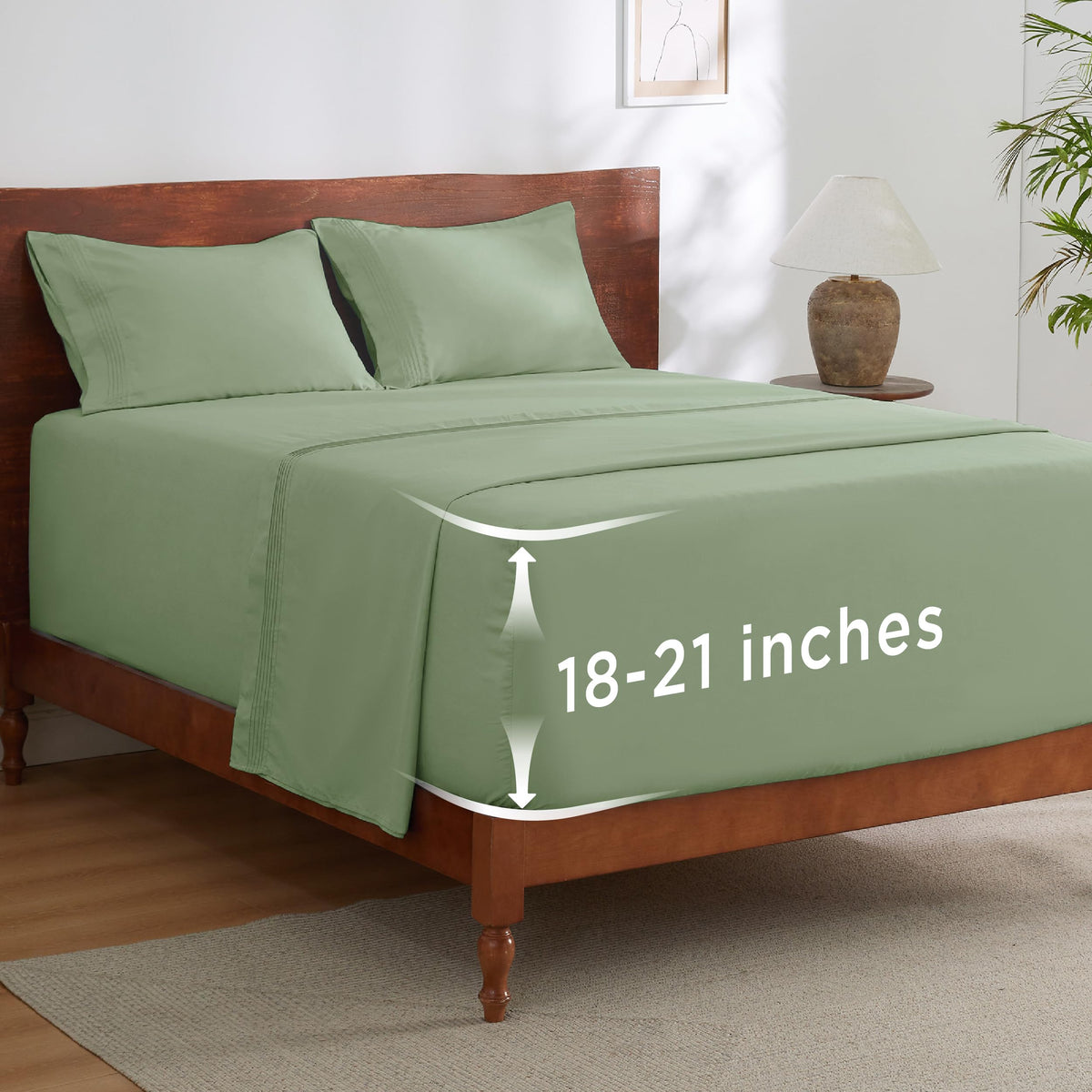 Bedsure deep-pocket queen sheets folded, highlighting secure fit and comfort.
