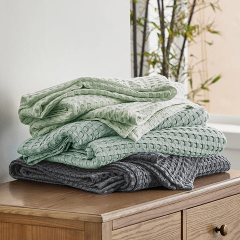 Bedsure durable stitching along edges for long-lasting use