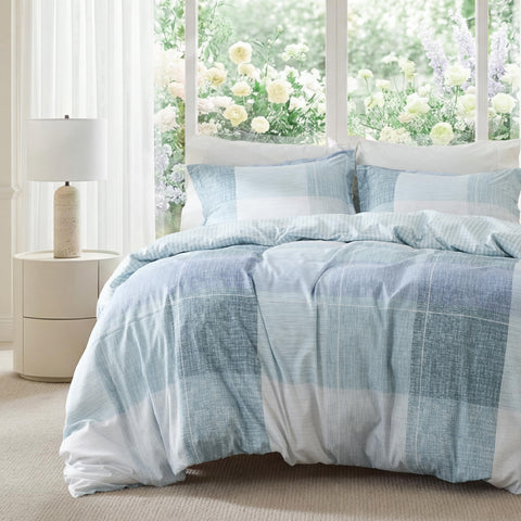 Bedsure king duvet cover in gingham buffalo plaid offers reversible style for chic bedrooms.