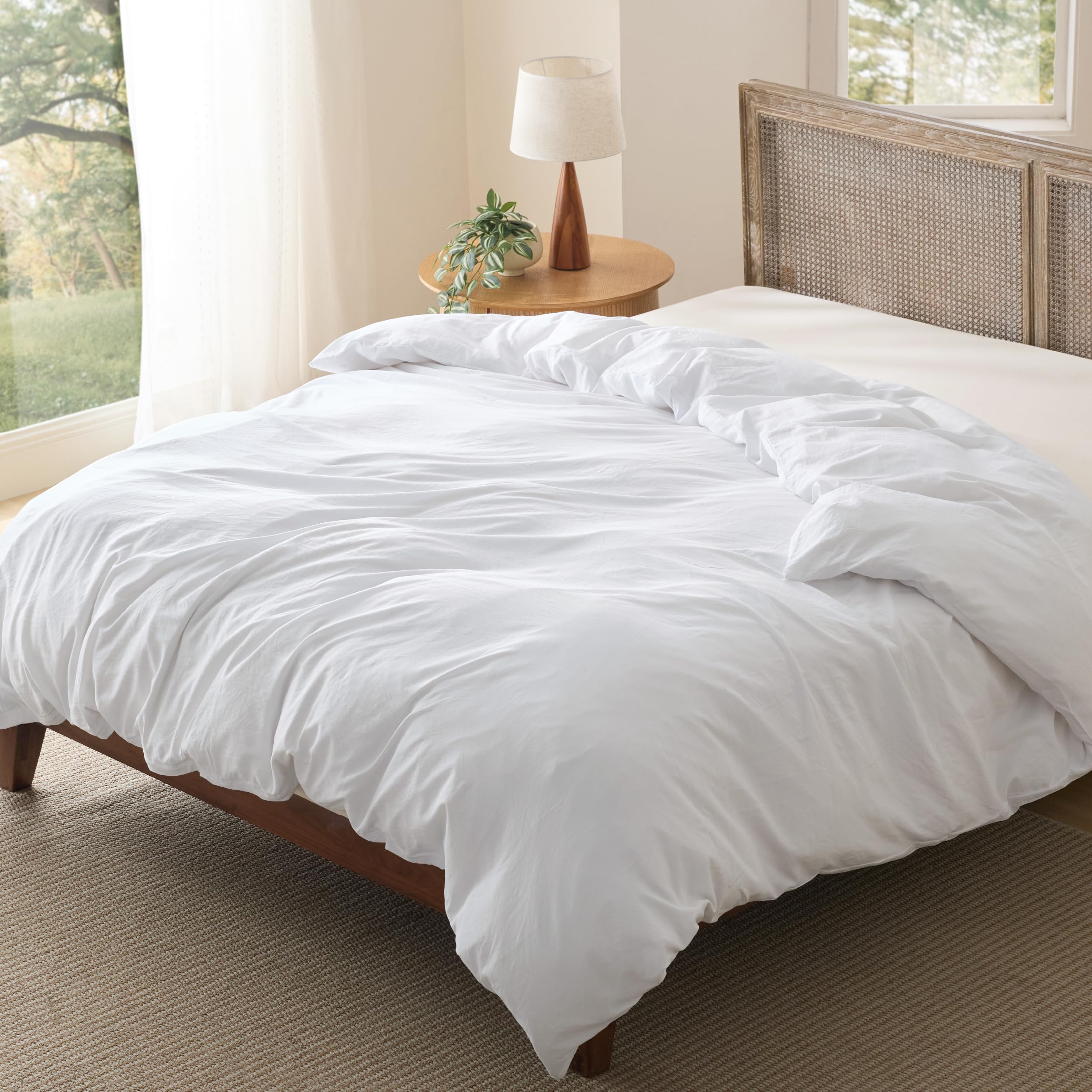 Bedsure queen duvet cover with soft texture for cozy sleep.